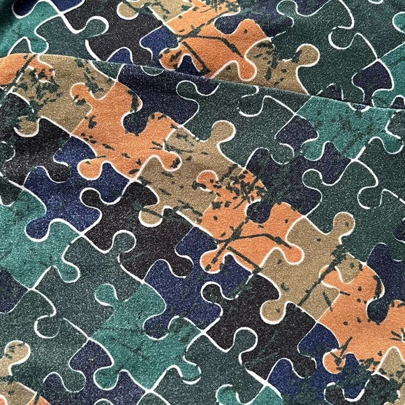 Puzzle piece TC leggings. - Picture 3 of 3